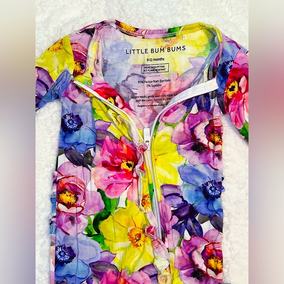 NWOT Little Bum Bums Look Hues Talking Footie 9-12 months - Picture 4 of 7